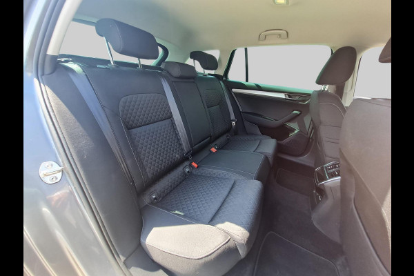 Škoda Superb Combi 1.4 TSI iV Business Edition Plus PHEV | trekhaak wegklapbaar