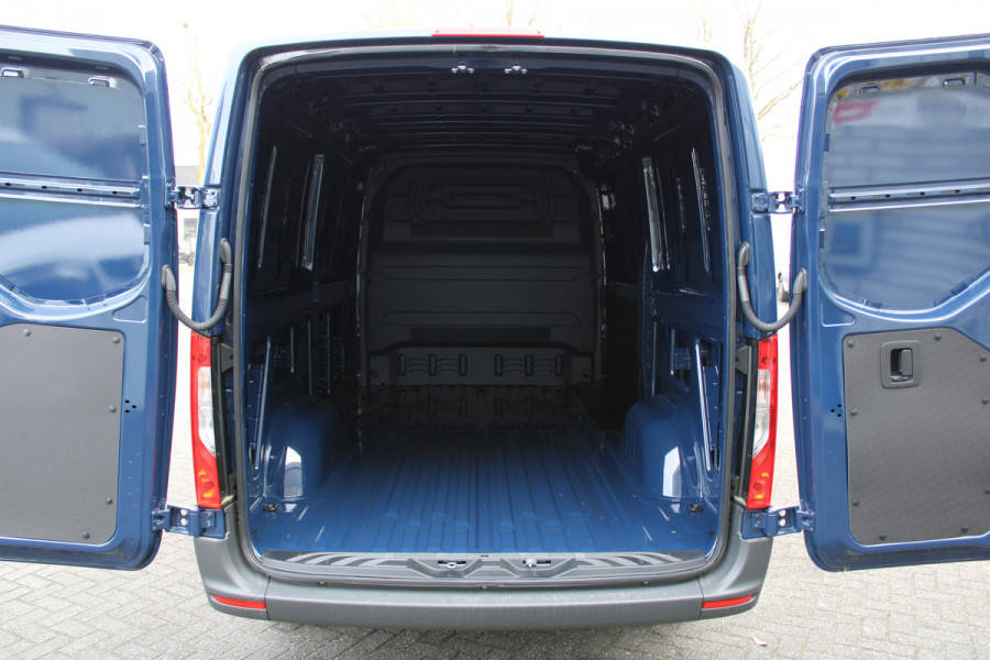 Mercedes-Benz Sprinter 315 CDI L2H1 RWD Camera, Apple Carplay / Android Auto