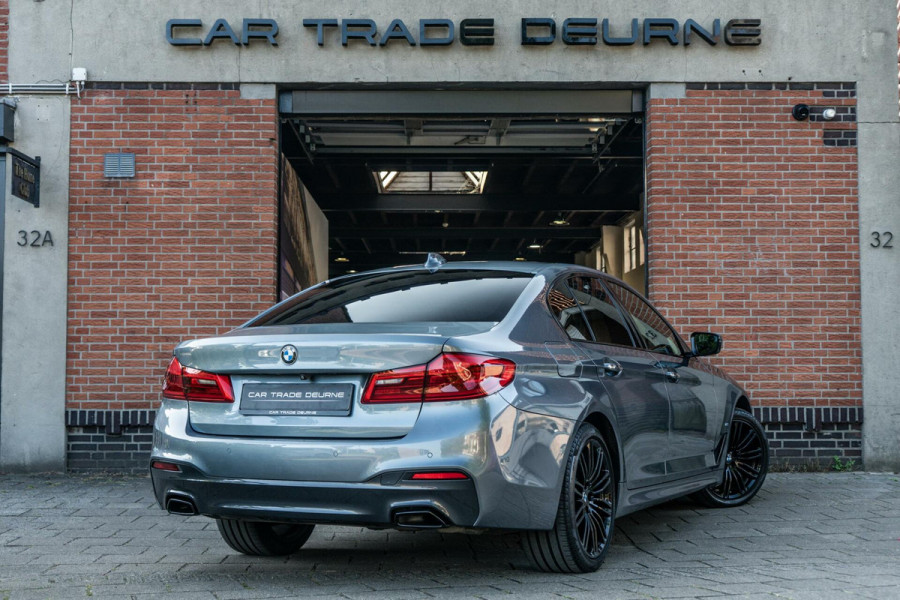 BMW 5 Serie 530e High Executive M-Sport 360 / HUD / B&W