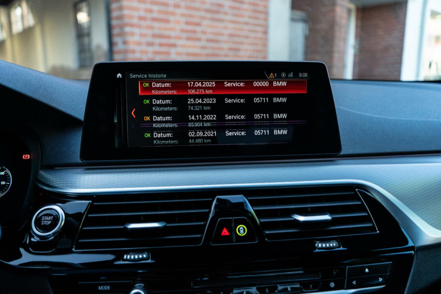 BMW 5 Serie 530e High Executive M-Sport 360 / HUD / B&W