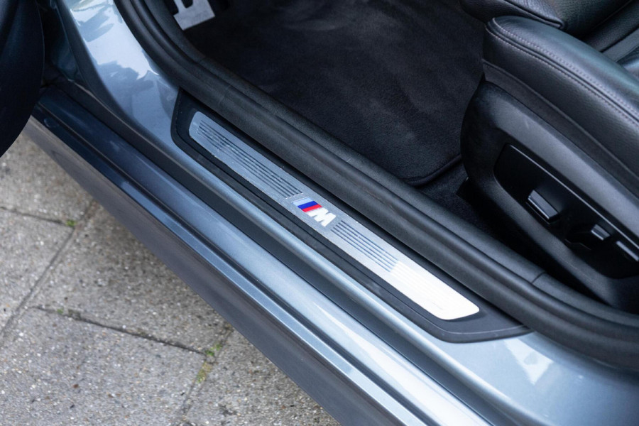 BMW 5 Serie 530e High Executive M-Sport 360 / HUD / B&W