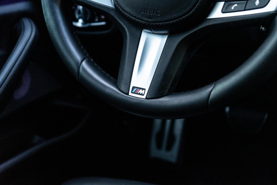 BMW 5 Serie 530e High Executive M-Sport 360 / HUD / B&W