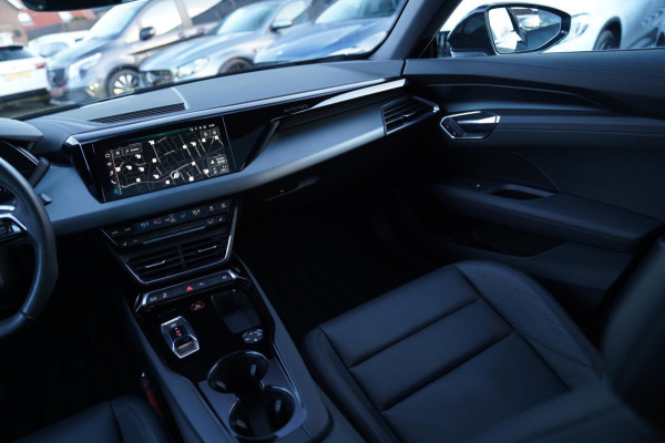 Audi e-tron GT GT 93 kWh | Panorama | Luxe Leder | Camera | Head up Display | Lane assist | Dealer onderhouden | 2e eig | incl btw
