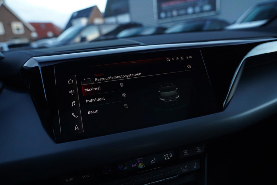 Audi e-tron GT GT 93 kWh | Panorama | Luxe Leder | Camera | Head up Display | Lane assist | Dealer onderhouden | 2e eig | incl btw