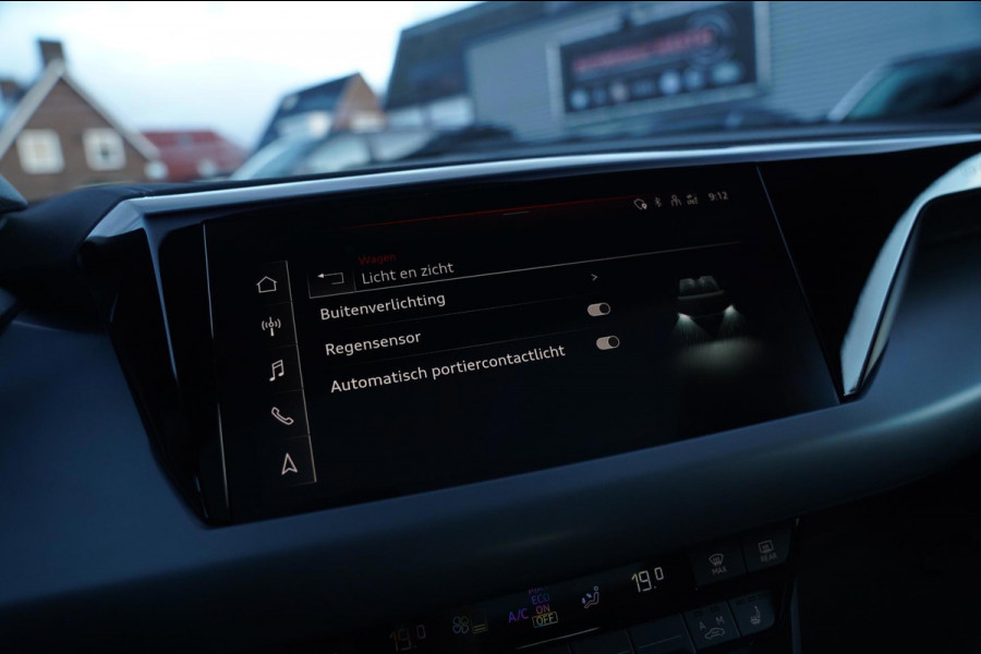 Audi e-tron GT GT 93 kWh | Panorama | Luxe Leder | Camera | Head up Display | Lane assist | Dealer onderhouden | 2e eig | incl btw