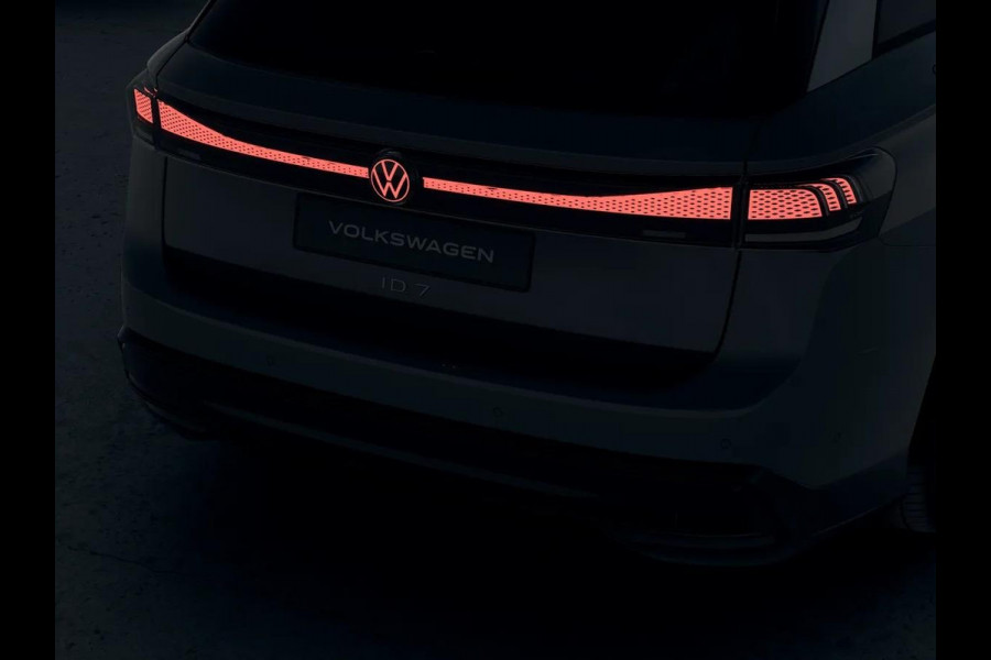 Volkswagen ID.7 Tourer Pro Business 77 kWh accu. 210 kW / 286 pk Variant