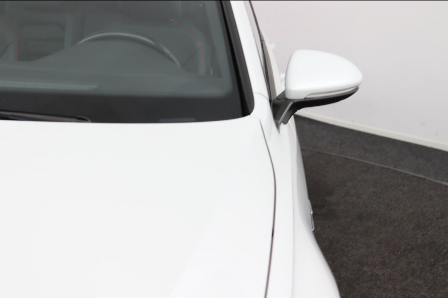 Volkswagen Golf 2.0TSI GTI *PANO*LEER*ACC*LED*DCC*KEYLESS*CAM*NAVI