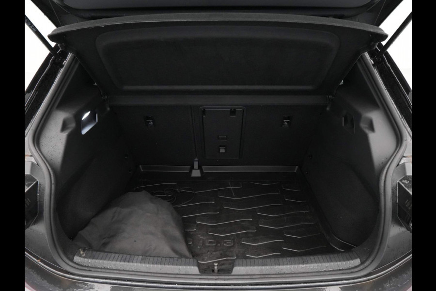 Volkswagen ID.3 Pro Edition 58 kWh Navigatie Pdc Acc Clima 155