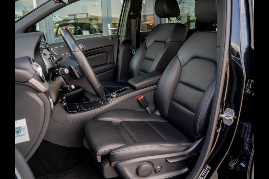 Mercedes-Benz B-Klasse 180 Ambition / LED / Sensoren / Leer / Navi / Cruise control / 18 inch