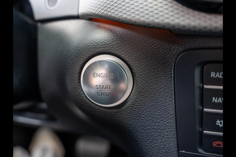 Mercedes-Benz B-Klasse 180 Ambition / LED / Sensoren / Leer / Navi / Cruise control / 18 inch