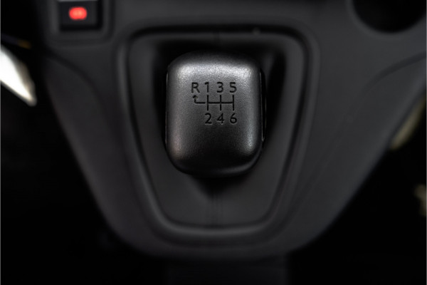 Peugeot Partner 1.5 BlueHDi L2H1 | CarPlay | Navigatie | Cruise | 3-Zits | Airco | PDC | Euro 6