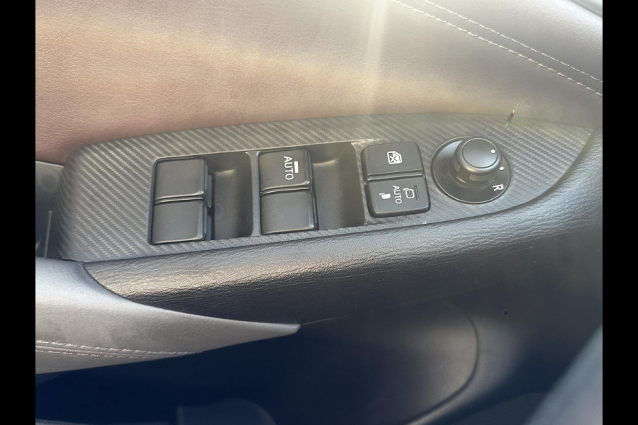 Mazda CX-3 2.0 SkyActiv-G 120 GT-Luxury | NAVIGATIE SYSTEEM | ACHTERUITRIJ CAMERA | KEYLESS ENTRY | STOELVERWARMING | LEDER | CLIMATE CONTROL | CRUISE CONTROL | 18 INCH | Mazda CX-3 2.0 SkyActiv-G 120 GT-Luxury | NAVIGATIE SYSTEEM | ACHTERUITRIJ CAMERA | KEYLESS ENTRY | STOELVERWARMING | LEDER | CLIMATE CONTROL | CRUISE CONTROL | 18 INCH |