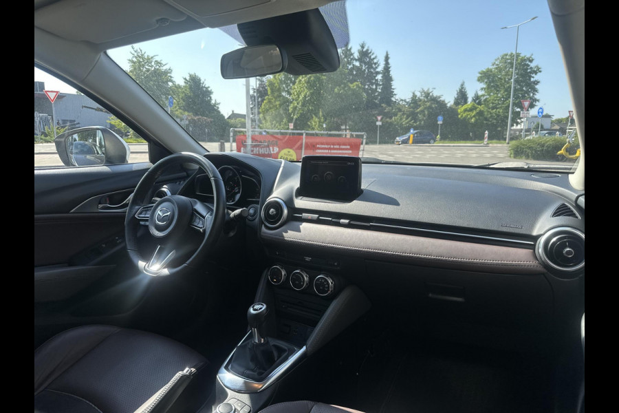Mazda CX-3 2.0 SkyActiv-G 120 GT-Luxury | NAVIGATIE SYSTEEM | ACHTERUITRIJ CAMERA | KEYLESS ENTRY | STOELVERWARMING | LEDER | CLIMATE CONTROL | CRUISE CONTROL | 18 INCH | Mazda CX-3 2.0 SkyActiv-G 120 GT-Luxury | NAVIGATIE SYSTEEM | ACHTERUITRIJ CAMERA | KEYLESS ENTRY | STOELVERWARMING | LEDER | CLIMATE CONTROL | CRUISE CONTROL | 18 INCH |