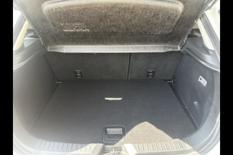 Mazda CX-3 2.0 SkyActiv-G 120 GT-Luxury | NAVIGATIE SYSTEEM | ACHTERUITRIJ CAMERA | KEYLESS ENTRY | STOELVERWARMING | LEDER | CLIMATE CONTROL | CRUISE CONTROL | 18 INCH | Mazda CX-3 2.0 SkyActiv-G 120 GT-Luxury | NAVIGATIE SYSTEEM | ACHTERUITRIJ CAMERA | KEYLESS ENTRY | STOELVERWARMING | LEDER | CLIMATE CONTROL | CRUISE CONTROL | 18 INCH |