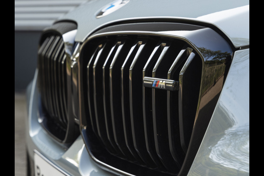 BMW X4 M40i - Pano - Trekhaak - Driving Ass Prof - Head-up - Harman Kardon