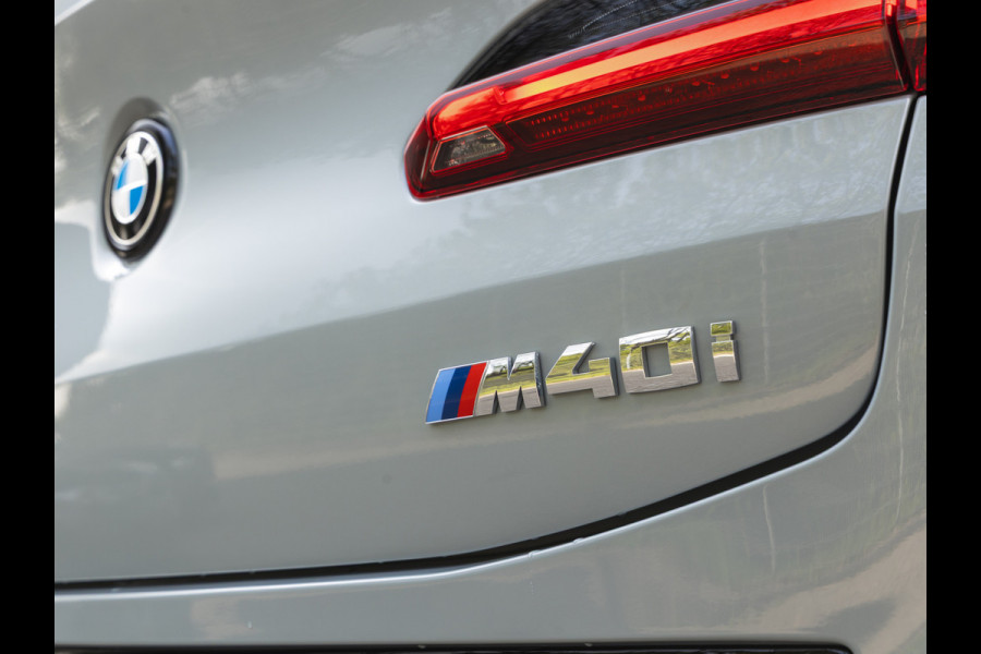 BMW X4 M40i - Pano - Trekhaak - Driving Ass Prof - Head-up - Harman Kardon