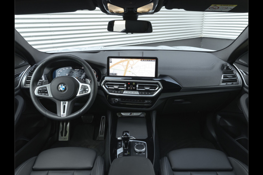 BMW X4 M40i - Pano - Trekhaak - Driving Ass Prof - Head-up - Harman Kardon