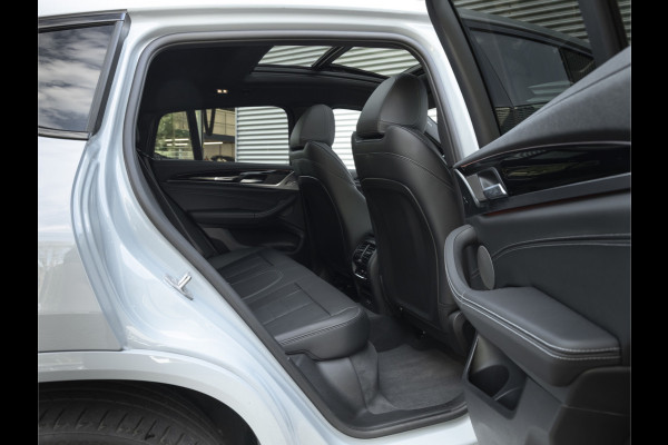 BMW X4 M40i - Pano - Trekhaak - Driving Ass Prof - Head-up - Harman Kardon