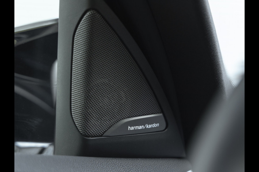 BMW X4 M40i - Pano - Trekhaak - Driving Ass Prof - Head-up - Harman Kardon