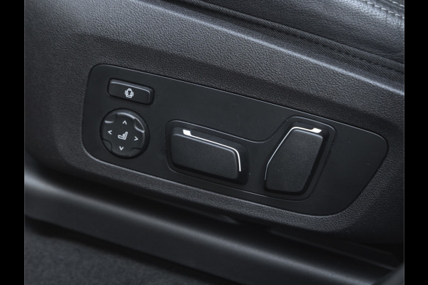 BMW X4 M40i - Pano - Trekhaak - Driving Ass Prof - Head-up - Harman Kardon