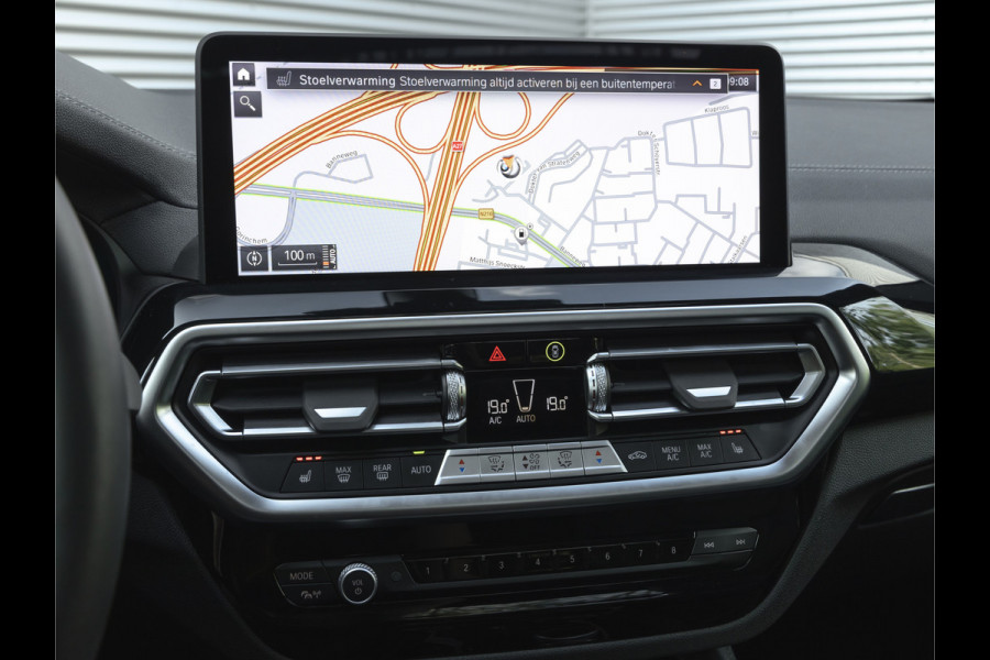 BMW X4 M40i - Pano - Trekhaak - Driving Ass Prof - Head-up - Harman Kardon