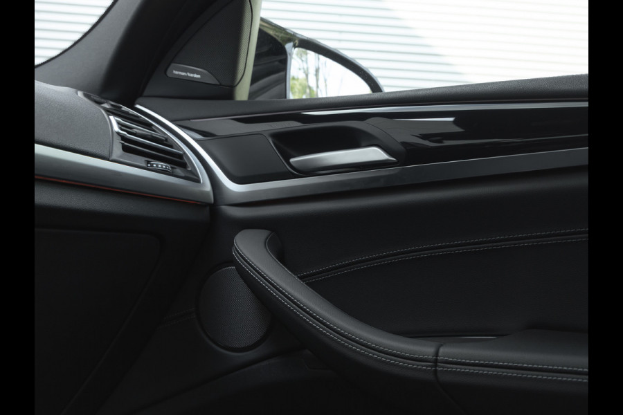 BMW X4 M40i - Pano - Trekhaak - Driving Ass Prof - Head-up - Harman Kardon