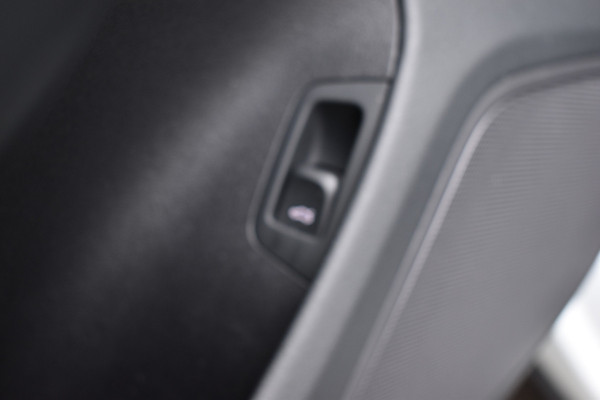 Audi Q3 1.4 TFSI CoD Sport Advance Sport Automaat elec-achterklep Stoelverwarming