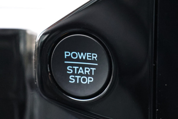 Ford Transit Custom 320 2.0 TDCI L2H1 DC Limited 170 PK | BPM VRIJ | ACC | Blind Spot | Navigatie | Camera | CarPlay | Lane Assist | Stoelverwarming Raptor Edition | NL Auto | 6-Zitter | Dubbel Cabine
