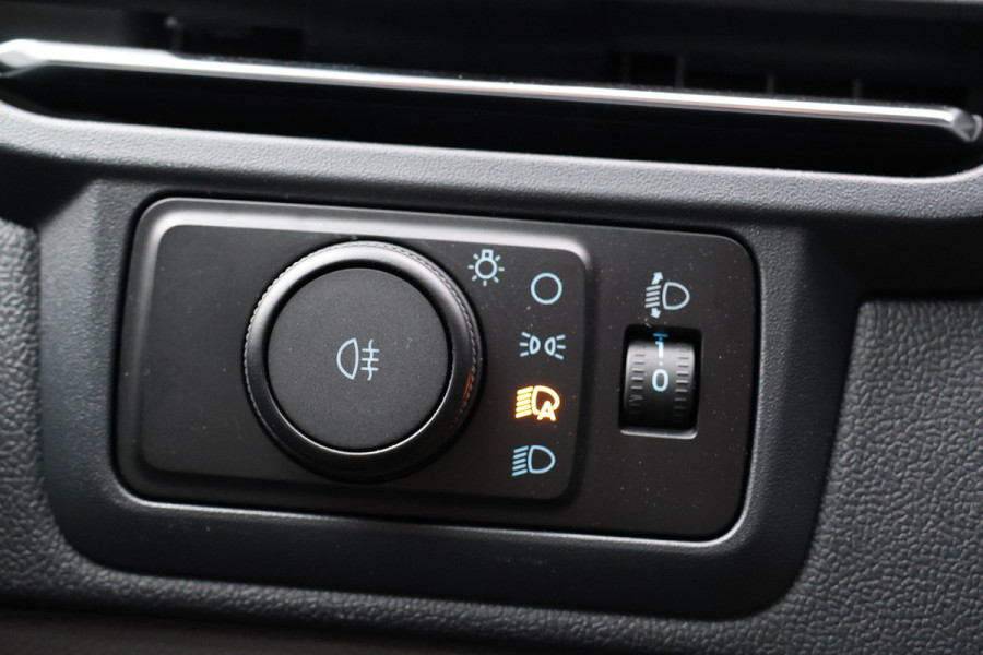 Ford Transit Custom 320 2.0 TDCI L2H1 DC Limited 170 PK | BPM VRIJ | ACC | Blind Spot | Navigatie | Camera | CarPlay | Lane Assist | Stoelverwarming Raptor Edition | NL Auto | 6-Zitter | Dubbel Cabine