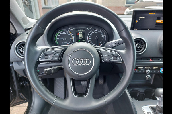 Audi A3 Sportback 40 e-tron Advance Sport | Trekhaak | Camera | 100% onderhouden