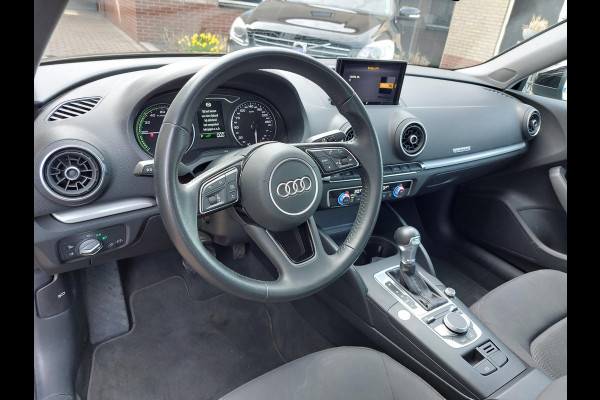 Audi A3 Sportback 40 e-tron Advance Sport | Trekhaak | Camera | 100% onderhouden