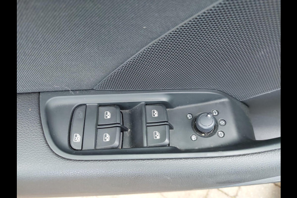 Audi A3 Sportback 40 e-tron Advance Sport | Trekhaak | Camera | 100% onderhouden