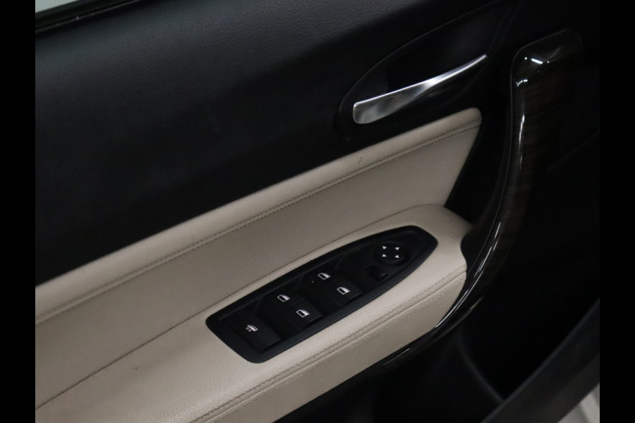 BMW 2 Serie Cabrio 220i High Executive [CAMERA, VOL LEDER, STOELVERWARMING, PDC V+A, BLUETOOTH, CRUISE, CLIMATE, NIEUWSTAAT]
