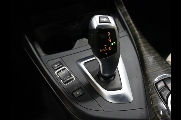 BMW 2 Serie Cabrio 220i High Executive [CAMERA, VOL LEDER, STOELVERWARMING, PDC V+A, BLUETOOTH, CRUISE, CLIMATE, NIEUWSTAAT]