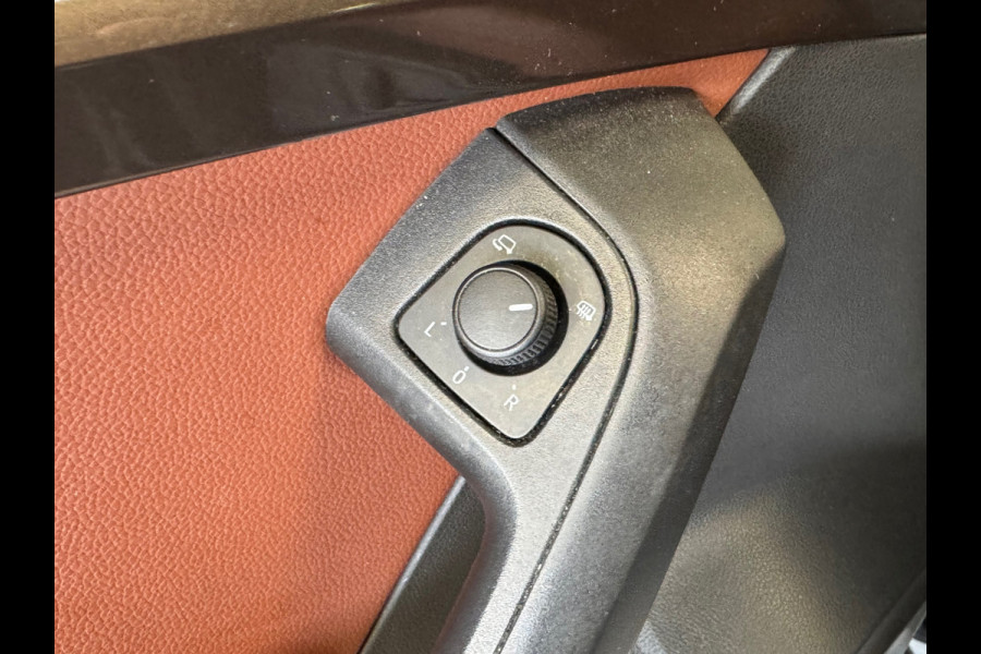 Seat Ateca 1.4 EcoTSI FR Business Intense AUT. TREKHAAK LEDER APPLE CARPLAY NAVIGATIE CAMERA CRUISE PDC KEYLESS-GO VIRTUAL COCKPIT