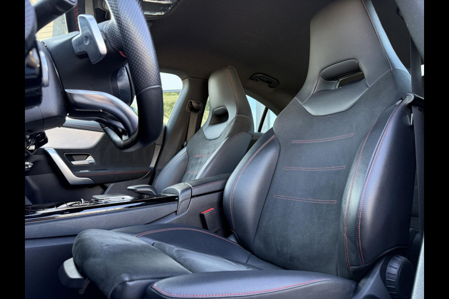 Mercedes-Benz CLA-Klasse 180 Aut. Business Sol. AMG | Navi | Camera | Sportstoelen |