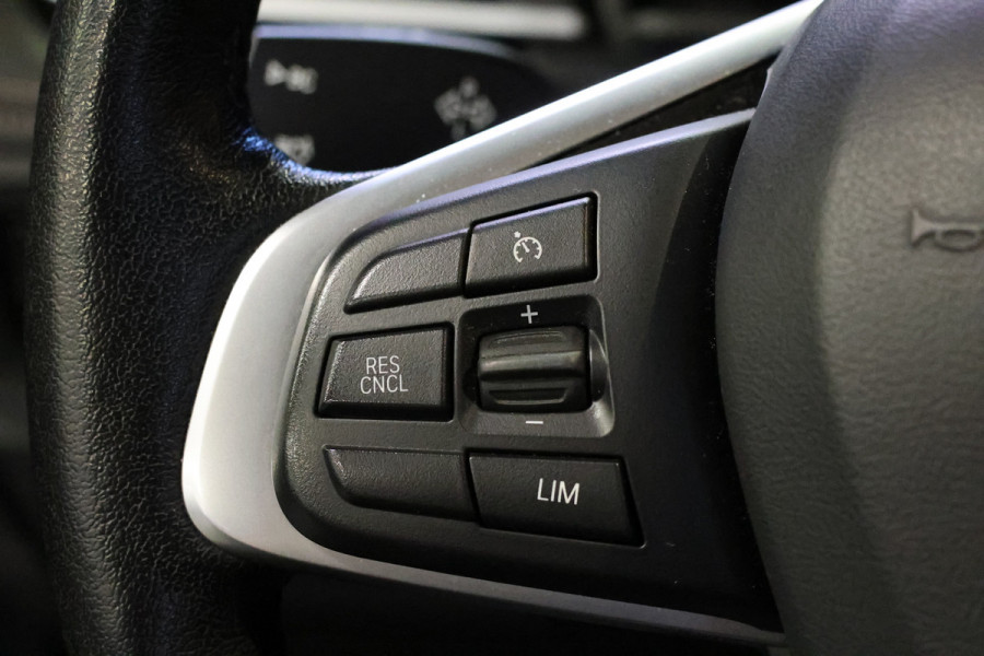 BMW 2 Serie Gran Tourer 218i Luxury Line | 7-Zitter | HUD | Lederen bekleding | Stoel- en stuurverwarming | Navigatie | Camera | Adaptieve L Sportstoelen | Alarm Klasse 3 | Elek. achterklep | DAB | Dealer onderhouden | NAP Logisch