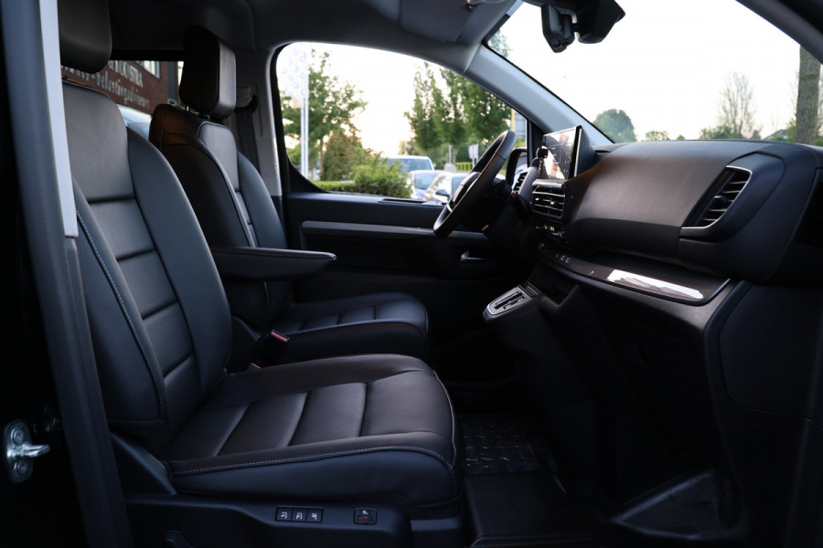Peugeot Expert 2.0 BlueHDi 180PK L3 DC | 5-Zitter | Dubbel cabine | 360 Camera | Lederen bekleding | CarPlay | Navigatie | Stoelverwarming | Stuurwielverwarming | Massage | Elek. stoel | Lane Assist |  Dodehoek detector
