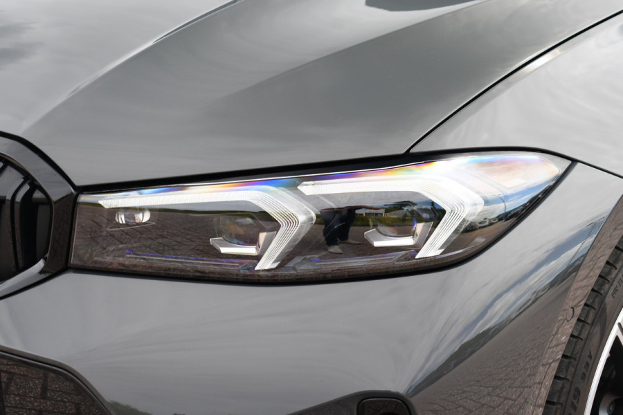 BMW 3-serie 330e xDrive M-Sport Pro Dravit H/K 19inch HUD Camera