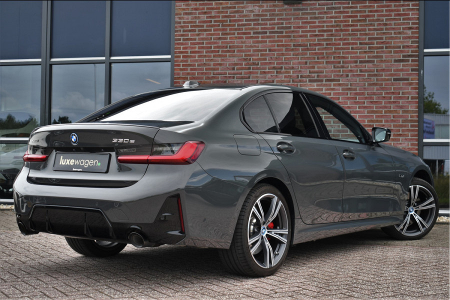 BMW 3-serie 330e xDrive M-Sport Pro Dravit H/K 19inch HUD Camera
