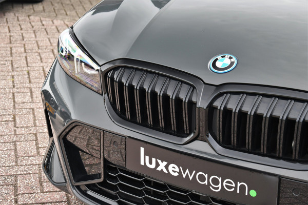 BMW 3-serie 330e xDrive M-Sport Pro Dravit H/K 19inch HUD Camera