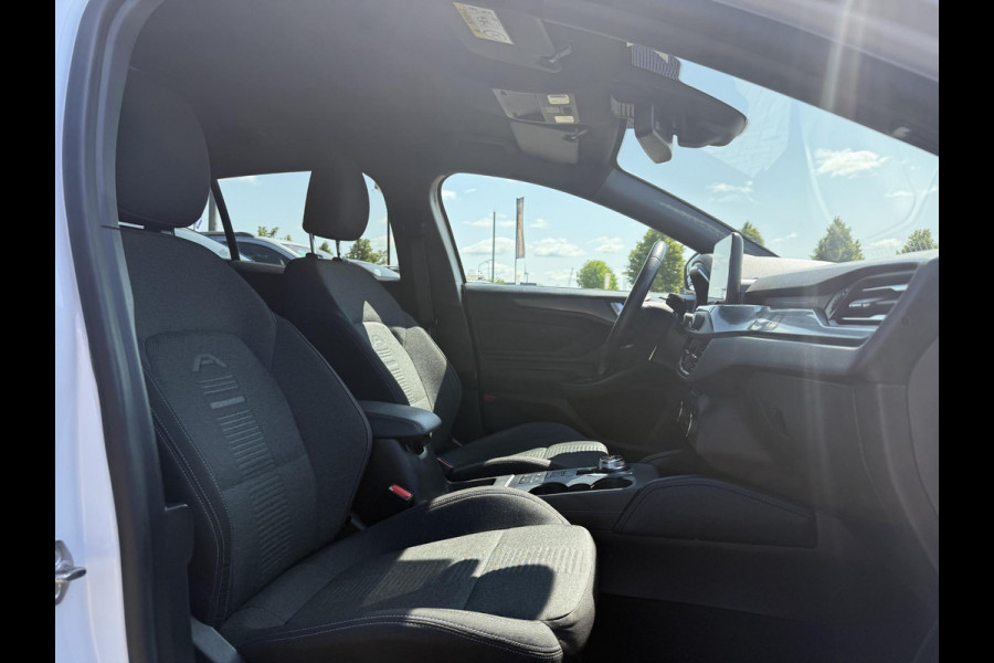 Ford FOCUS Wagon 1.5 EcoBoost Active X Business 2e Eigenaar,Dealer Onderhouden,Automaat,Navi,Camera,Clima,Cruise,Trekhaak,Pdc,Lm Velgen,150pk,Apk tot 09-2026