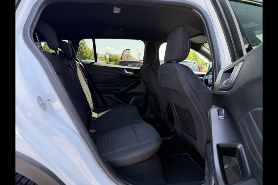 Ford FOCUS Wagon 1.5 EcoBoost Active X Business 2e Eigenaar,Dealer Onderhouden,Automaat,Navi,Camera,Clima,Cruise,Trekhaak,Pdc,Lm Velgen,150pk,Apk tot 09-2026