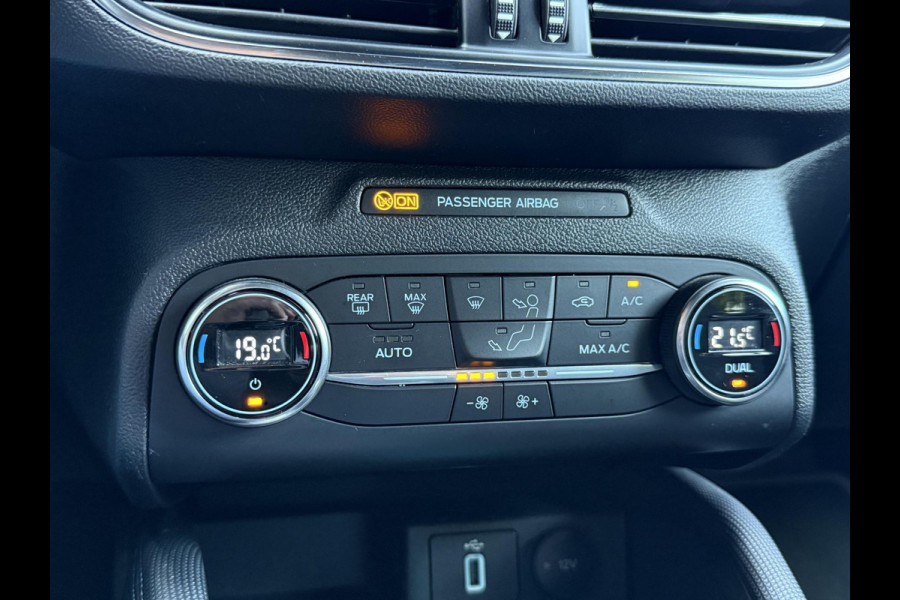 Ford FOCUS Wagon 1.5 EcoBoost Active X Business 2e Eigenaar,Dealer Onderhouden,Automaat,Navi,Camera,Clima,Cruise,Trekhaak,Pdc,Lm Velgen,150pk,Apk tot 09-2026