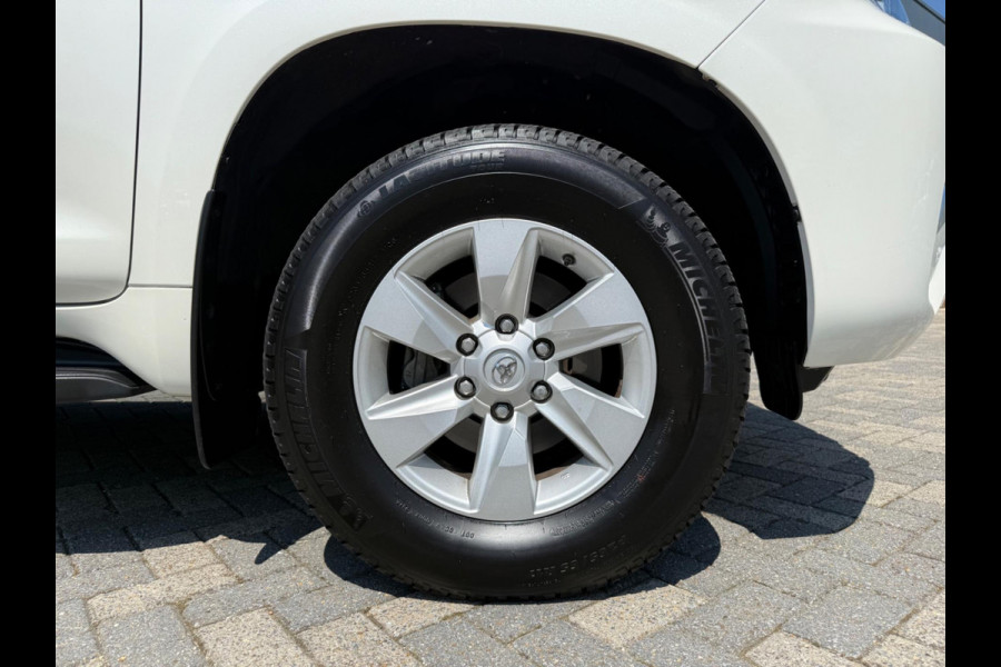 Toyota Land Cruiser 150 2.8 D-4D 4X4 Challenger A/T VAN, 5drs, NAP, 3500 kg, CarPlay, LED, Trekhaak