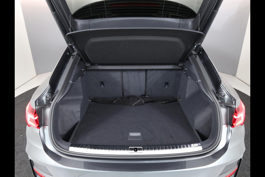 Audi Q3 Sportback 35 TFSI S Edition 150pk S-tonic | Navigatie | Lederen bekleding | Parkeercamera | 20 inch lichtmetalen velgen| El.achterklep