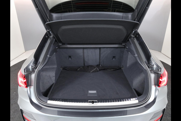 Audi Q3 Sportback 35 TFSI S Edition 150pk S-tonic | Navigatie | Lederen bekleding | Parkeercamera | 20 inch lichtmetalen velgen| El.achterklep
