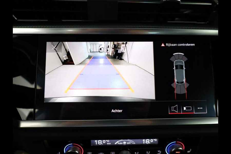 Audi Q3 Sportback 35 TFSI S Edition 150pk S-tonic | Navigatie | Lederen bekleding | Parkeercamera | 20 inch lichtmetalen velgen| El.achterklep