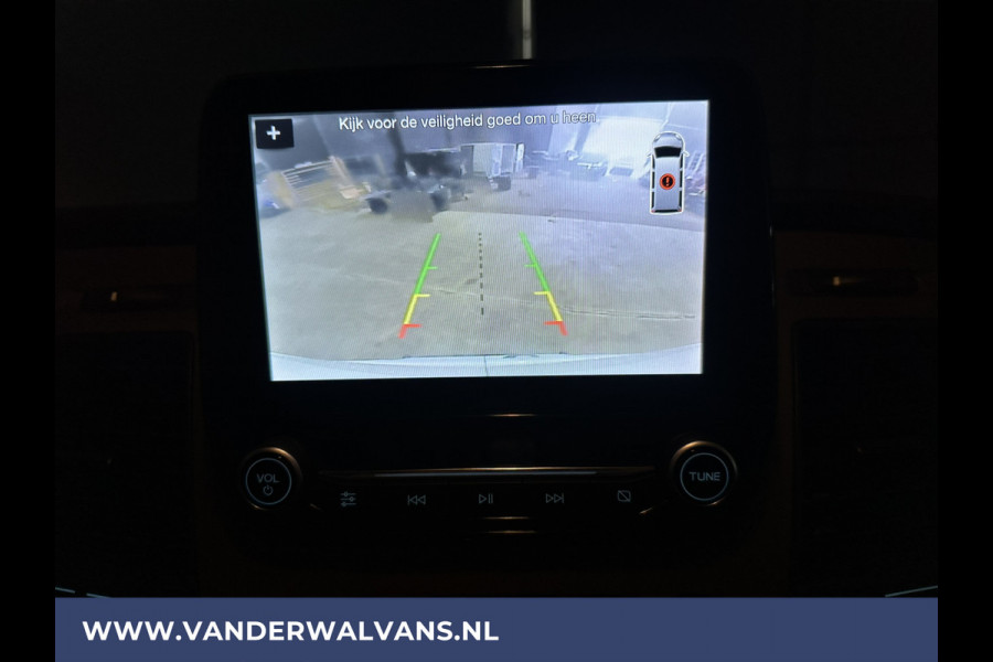 Ford Transit 2.0 TDCI 131pk L3H2 Euro6 Airco | Camera | Navigatie | Apple Carplay | Android Auto | Stoelverwarming Verwarmde voorruit, Cruisecontrol, Parkeersensoren, Elektrisch verstelbare bestuurdersstoel, Bijrijdersbank