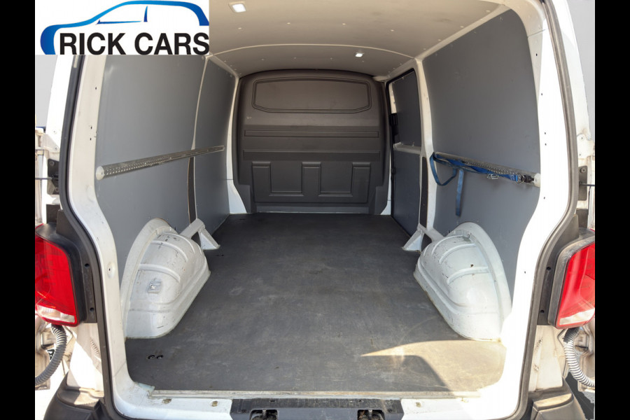 Volkswagen Transporter 2.0 TDI 150PK EURO6L2H1 32 Cruise control/navigatie systeem/trekhaak